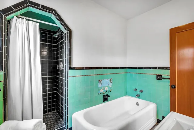 $1,750,000 | 18900 Robinson Road, Sonoma, CA 95476