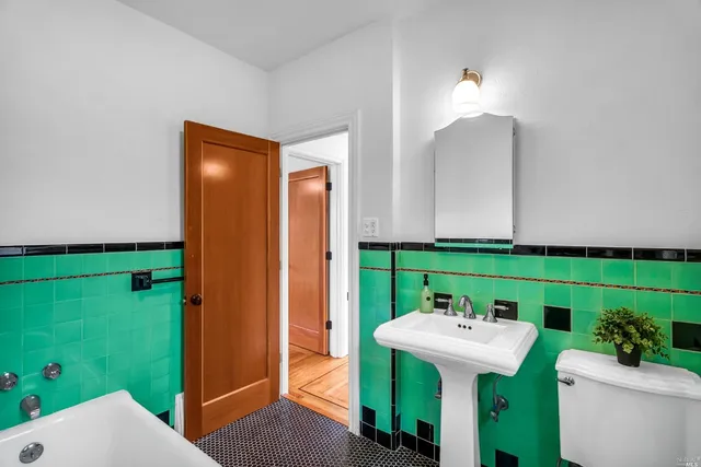 $1,750,000 | 18900 Robinson Road, Sonoma, CA 95476