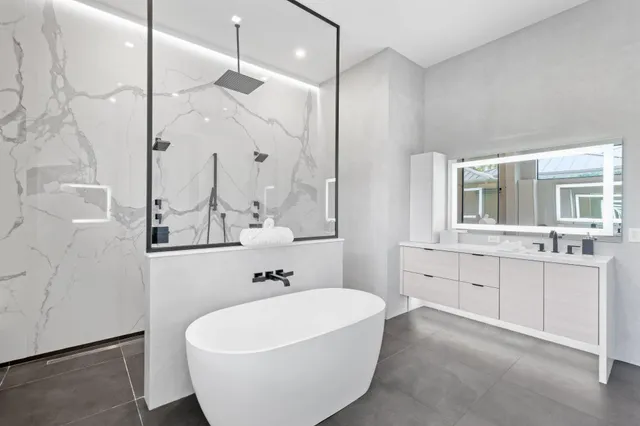 $3,725,000 | 525 Whispering Pines Road, Boynton Beach, FL 33435