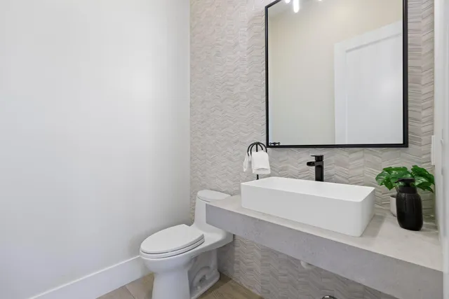 $3,725,000 | 525 Whispering Pines Road, Boynton Beach, FL 33435