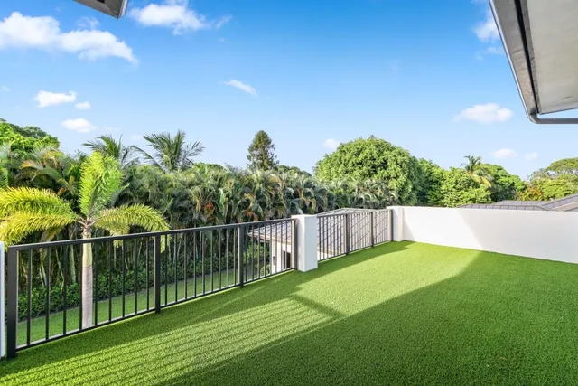 $3,725,000 | 525 Whispering Pines Road, Boynton Beach, FL 33435