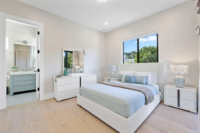 $3,725,000 | 525 Whispering Pines Road, Boynton Beach, FL 33435