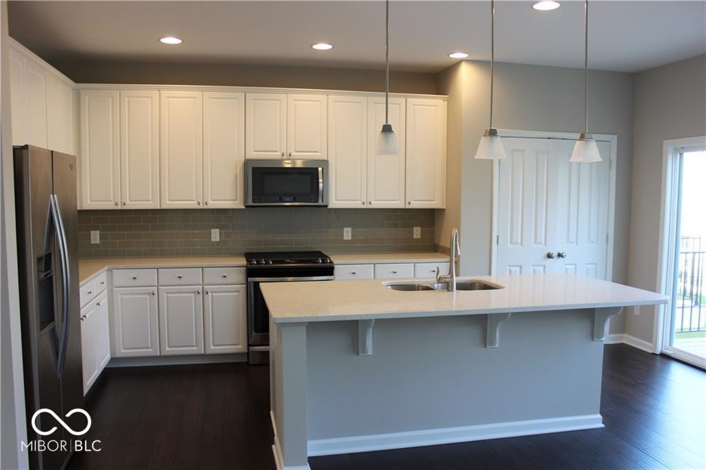13069 Raritan Drive Fishers, IN 46038 - Photo 5 of 27
