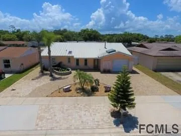 a picture of houses with outdoor space