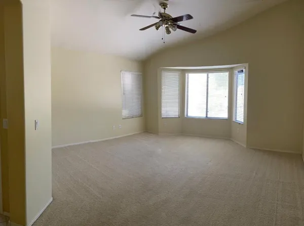 $2,300 | 374 West Oriole Way, Chandler, AZ 85286