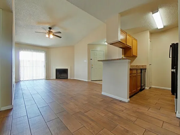 $92,000 | 3770 Loverswood Drive, Unit 1005, Houston, TX 77014