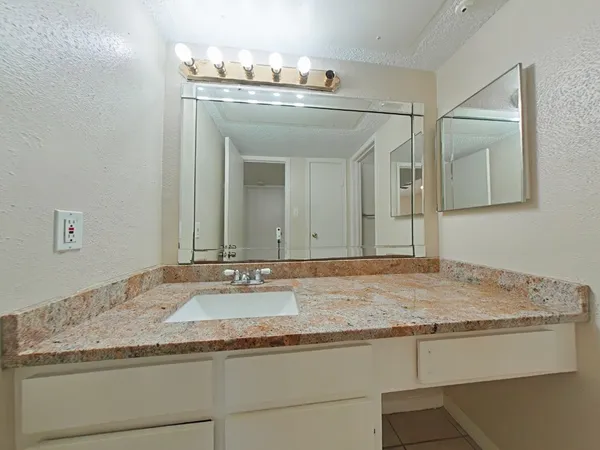 $88,000 | 3770 Loverswood Drive, Unit 1005, Houston, TX 77014