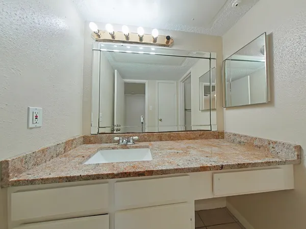 $92,000 | 3770 Loverswood Drive, Unit 1005, Houston, TX 77014