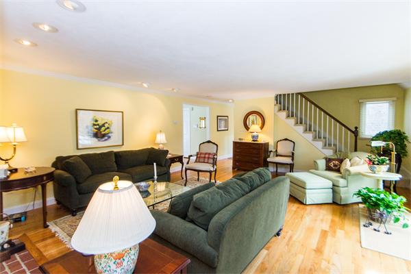 79 Potter Pond, Unit 79 Lexington, MA 02421 - Photo 4 of 20 Gallery Image 4