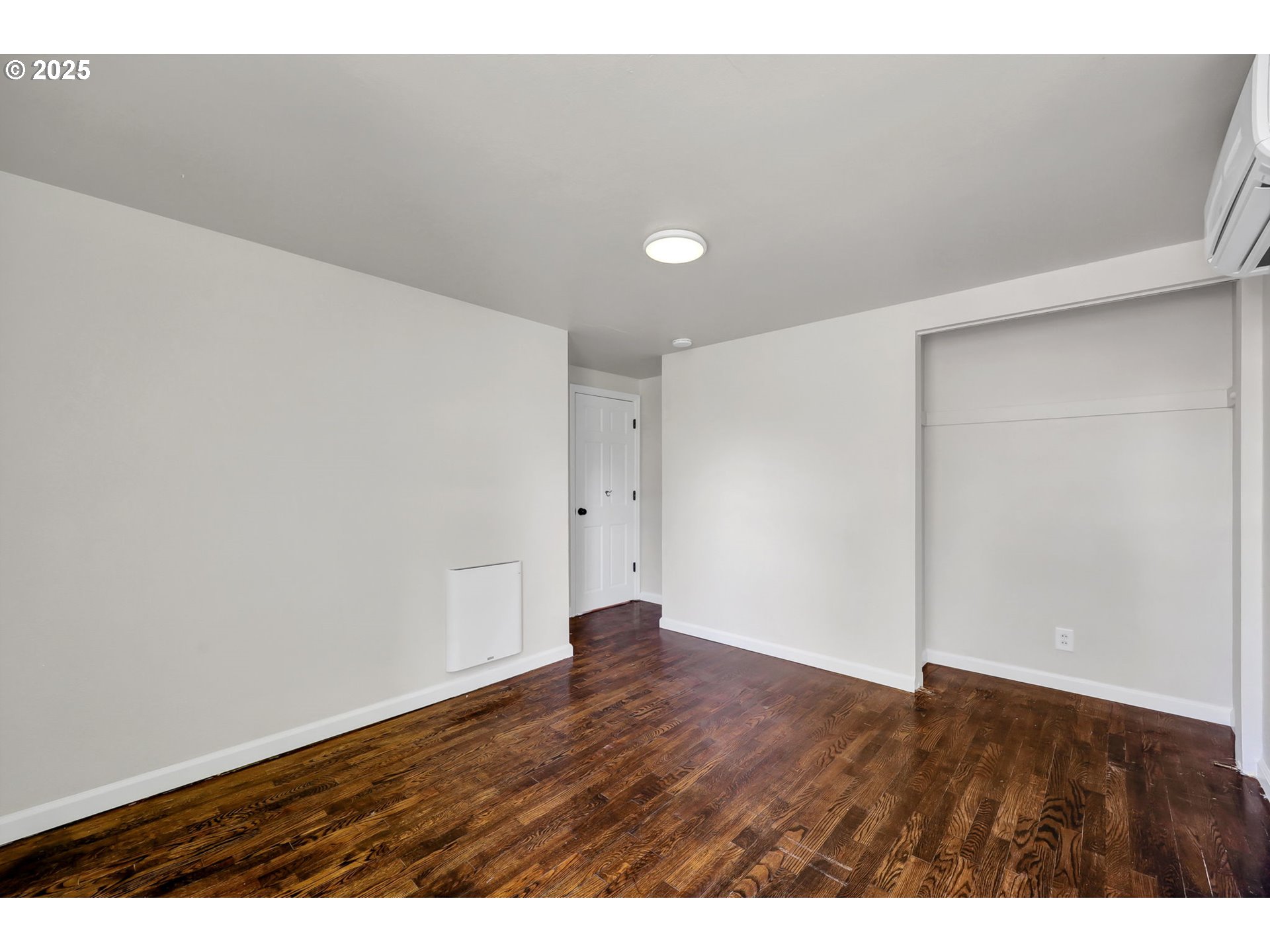 1119 7th Street Springfield, OR 97477 - Photo 20 of 43 a view of an empty room