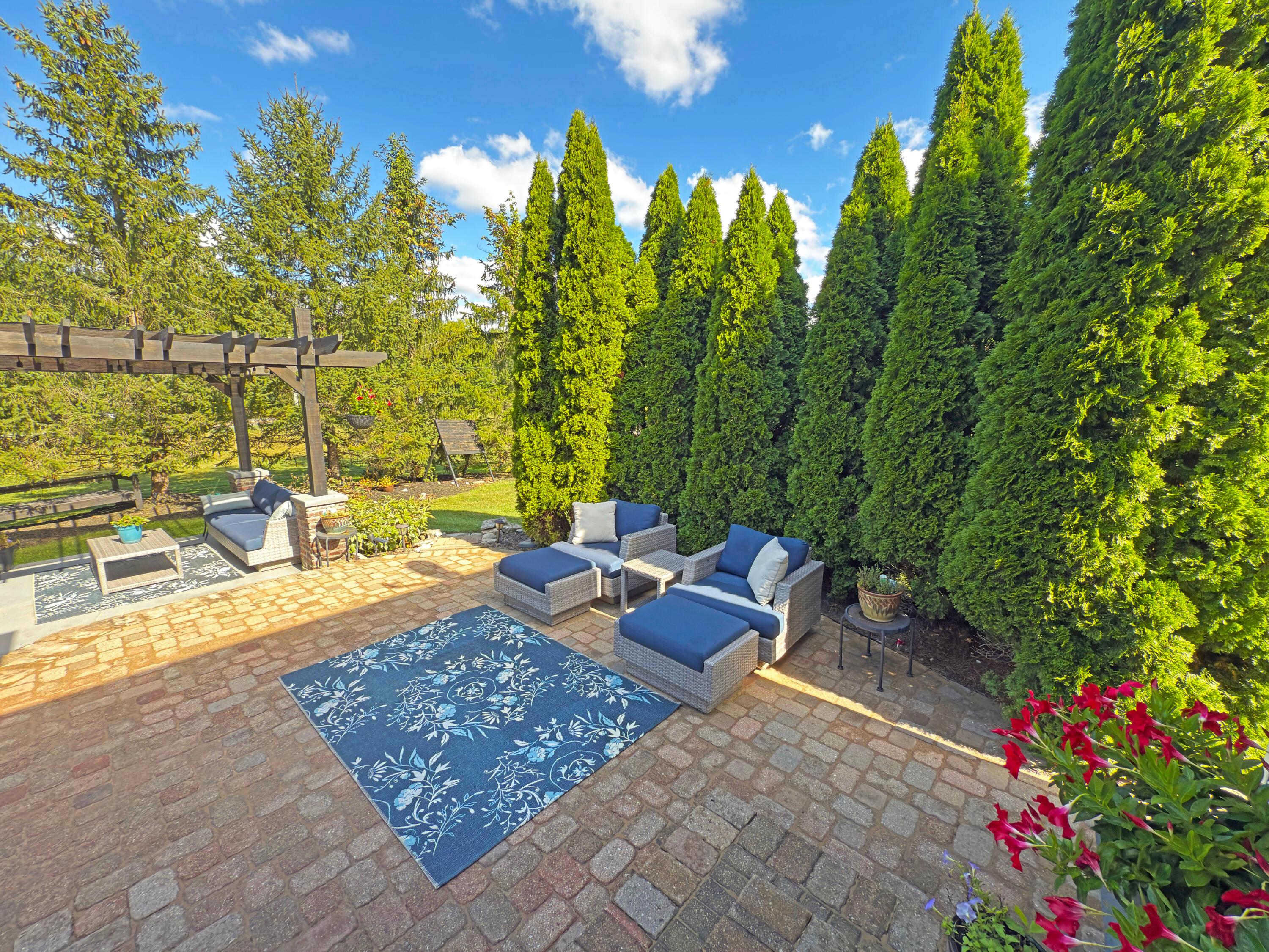 7566 Fairfield Lakes Drive Powell, OH 43065 - Photo 27 of 33 Rear Patio