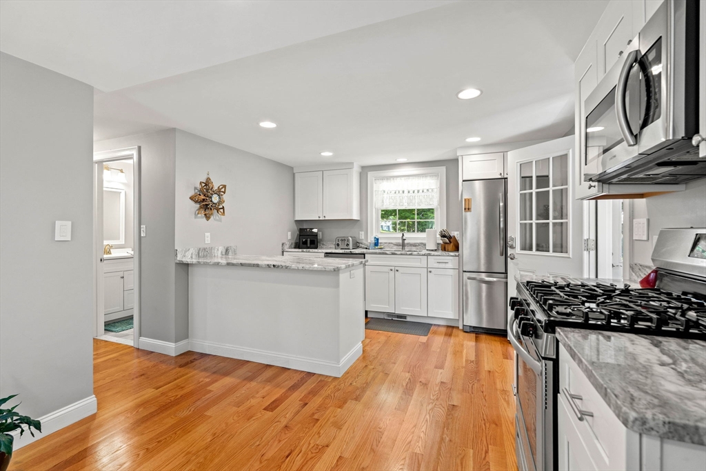 106 Conant Street Danvers, MA 01923 - Photo 8 of 30