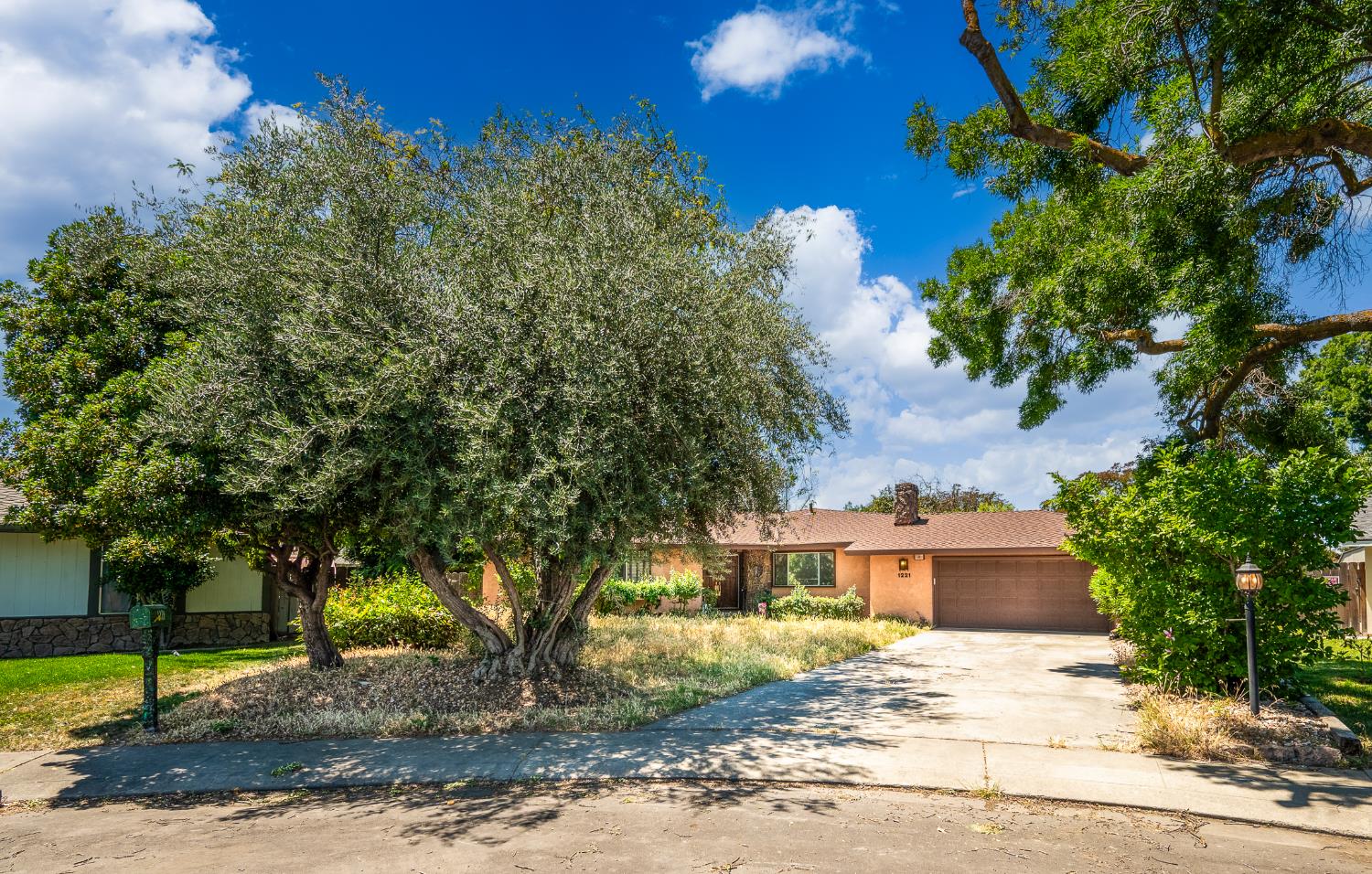 1221 Mist Flower Court Modesto, CA 95355 - Photo 8 of 48