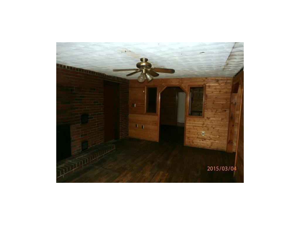334 Clark Road Bristol, TN 37620 - Photo 5 of 14 Dining Room