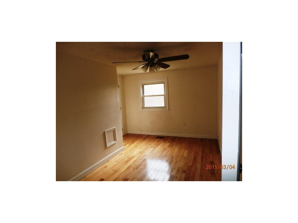 334 Clark Road Bristol, TN 37620 - Photo 8 of 14 Bedroom 2