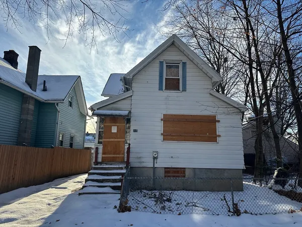 $80,500 | 196 Massasoit Street, Springfield, MA 01107