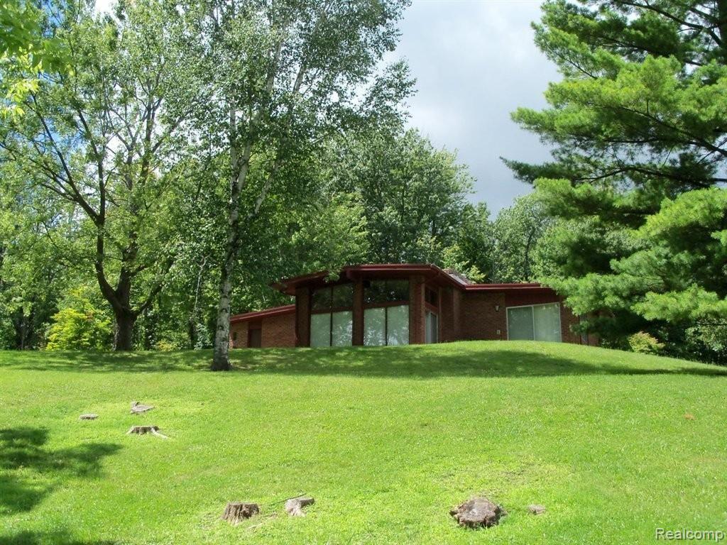 2420 Werner Road Columbus, MI 48063 - Photo 6 of 29 100_2583.JPG