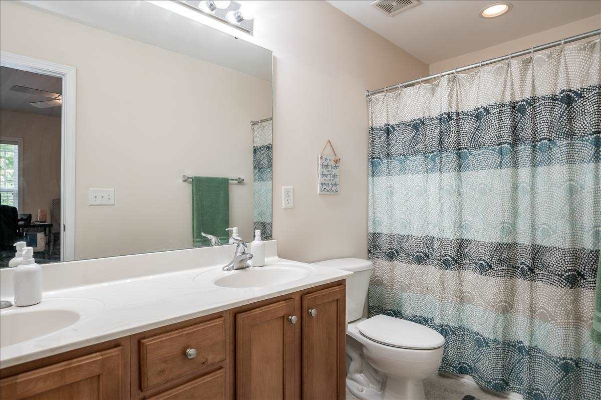 4606 Merendino Street Raleigh, NC 27606 - Photo 20 of 25 Master Bath