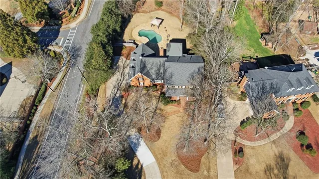 a house view with yard
