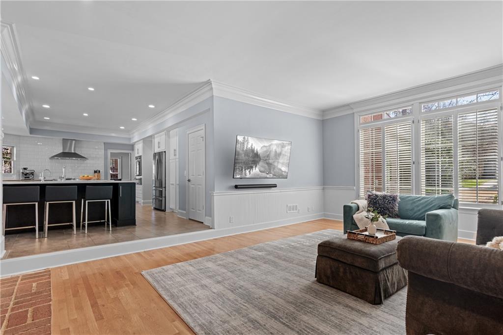 5000 Magnolia Bluff Drive Atlanta, GA 30350 - Photo 8 of 41