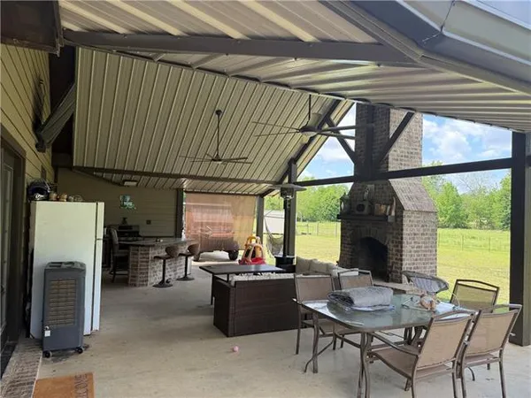 $365,000 | 135 Windmill Lane, Bunkie, LA 71322