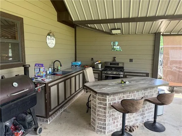 $365,000 | 135 Windmill Lane, Bunkie, LA 71322