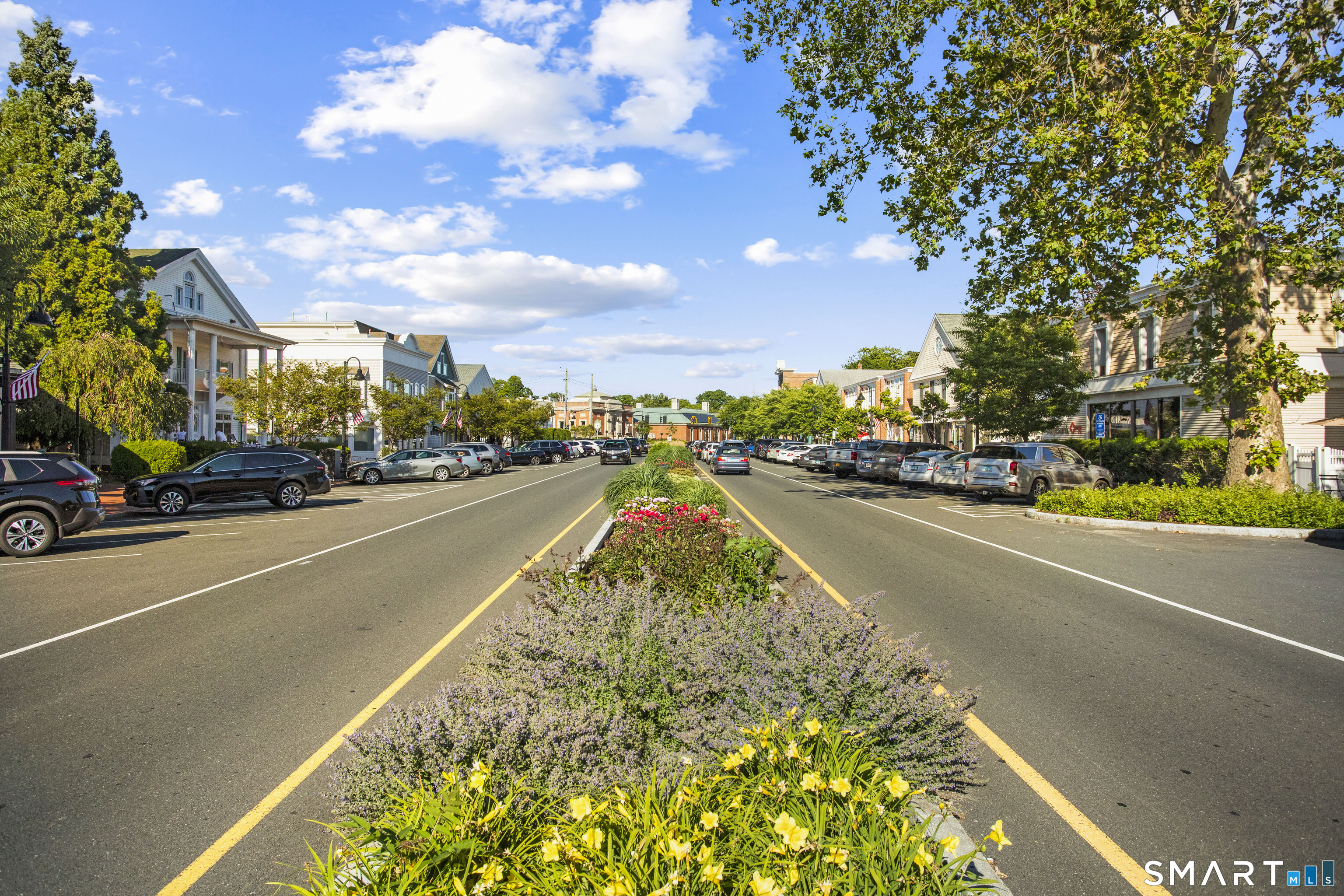 908 Boston Post Road, Unit 908 Madison, CT 06443 - Photo 38 of 40 Madison town center