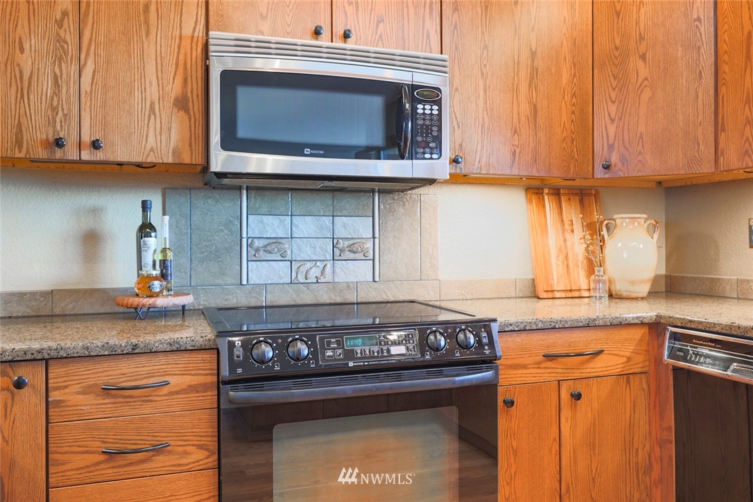 3451 Oak Bay Road Port Hadlock, WA 98339 - Photo 15 of 38 Gallery Image 15