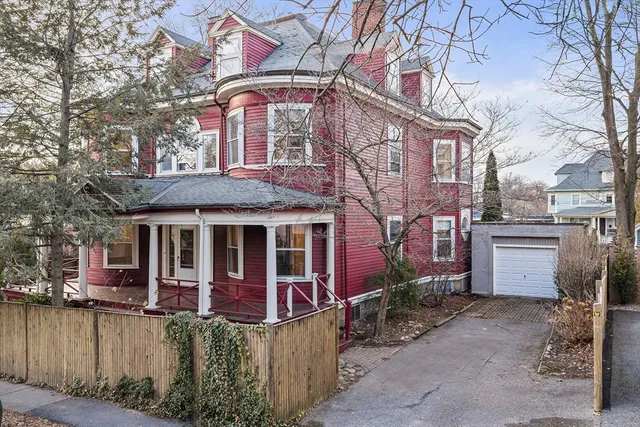 $2,700,000 | 62 Fuller Street, Brookline, MA 02446