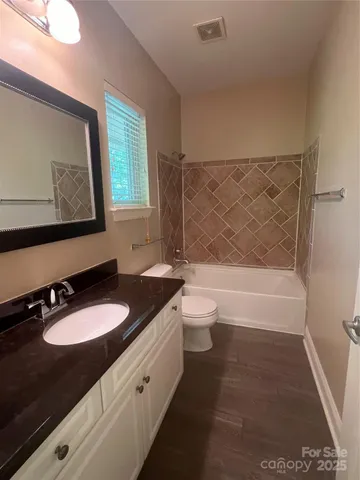 $415,000 | 503 East 9th Street, Charlotte, NC 28202