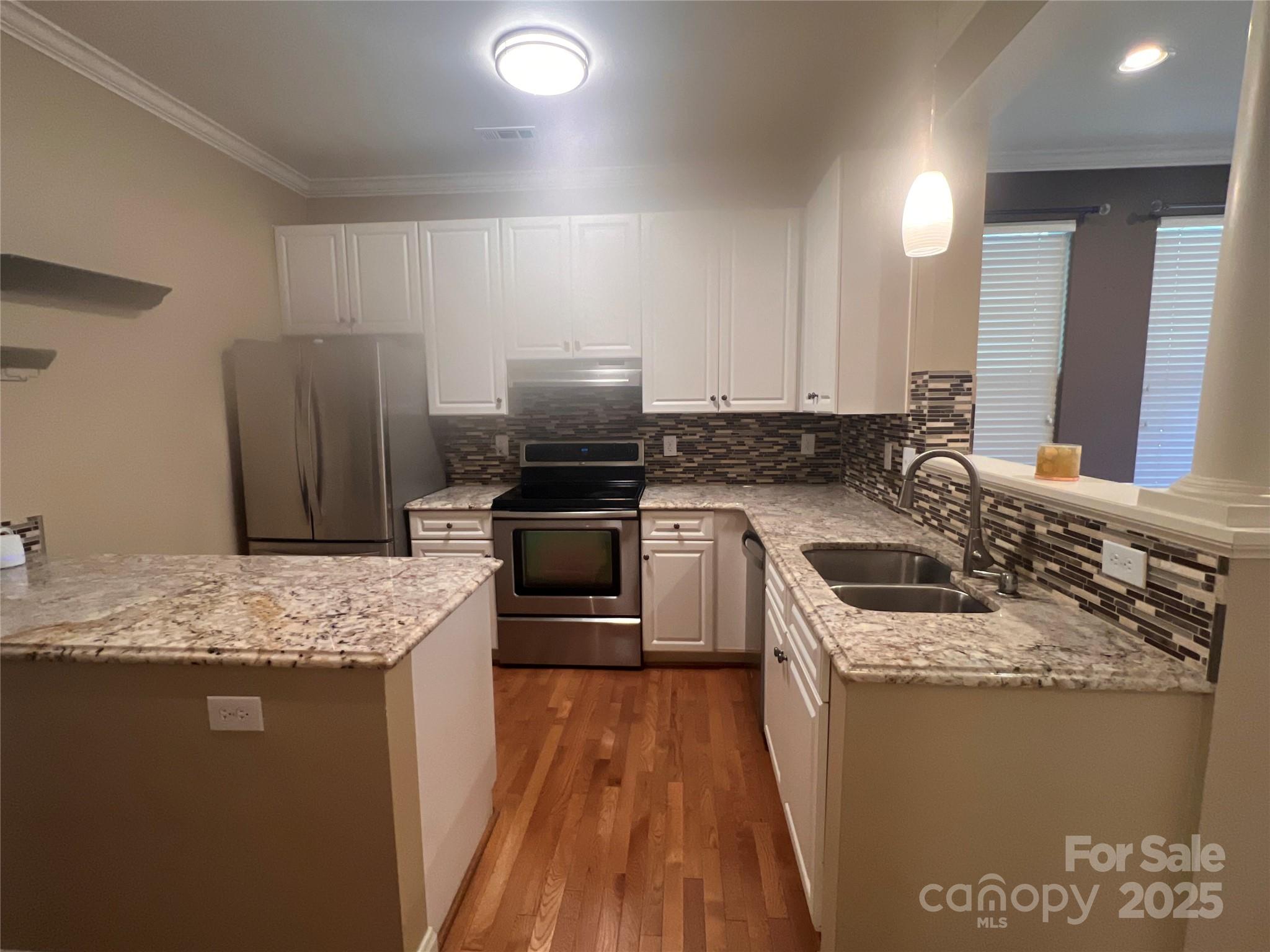 503 East 9th Street Charlotte, NC 28202 - Photo 7 of 23