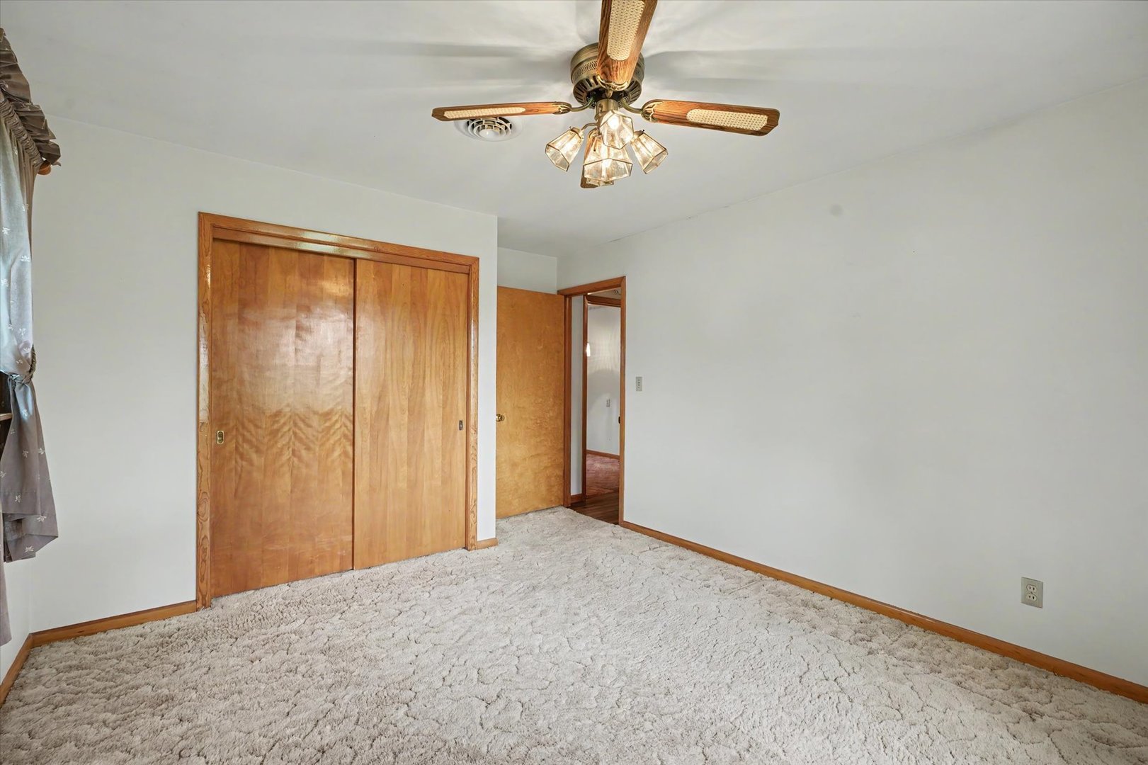 208 West Cemetery Road Roberts, IL 60962 - Photo 23 of 48