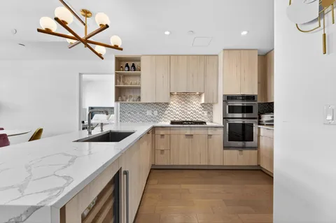 $1,249,000 | 800 Ave At Port Imperial, Unit 515, Weehawken, NJ 07086