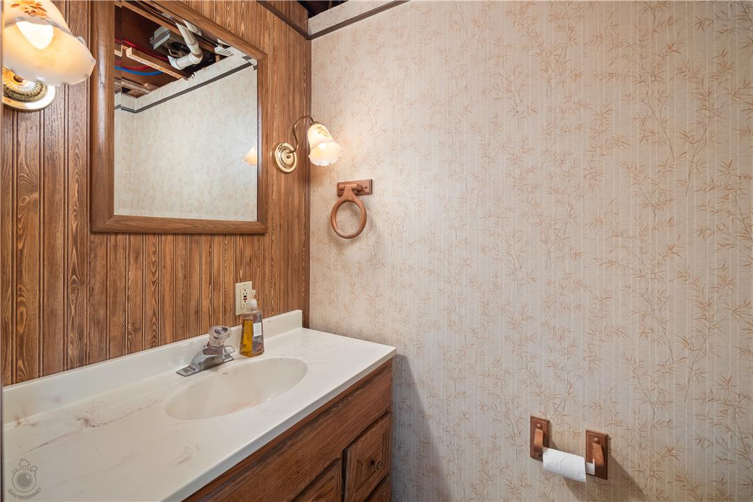 5311 Macungie Mountain Road Macungie, PA 18062 - Photo 26 of 56 Basement half bath.