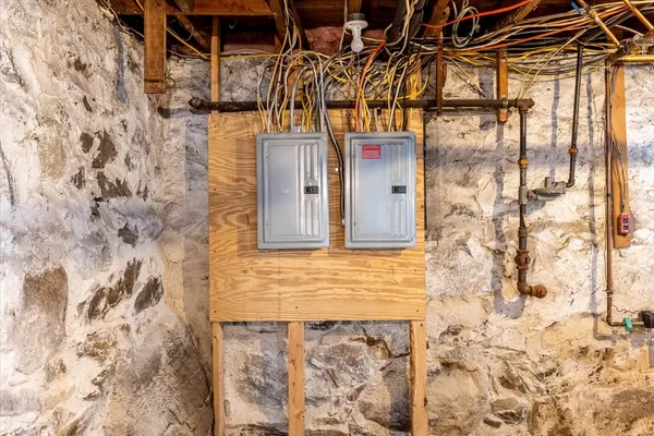 $519,900 | 6 Emmanuel Street, Webster, MA 01570