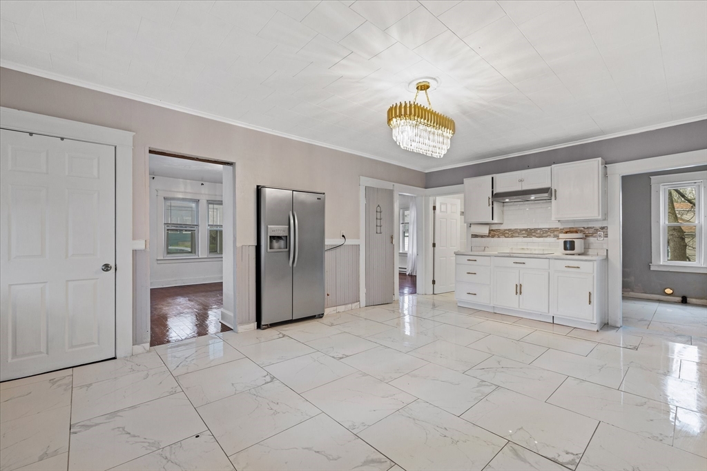 6 Emmanuel Street Webster, MA 01570 - Photo 5 of 35