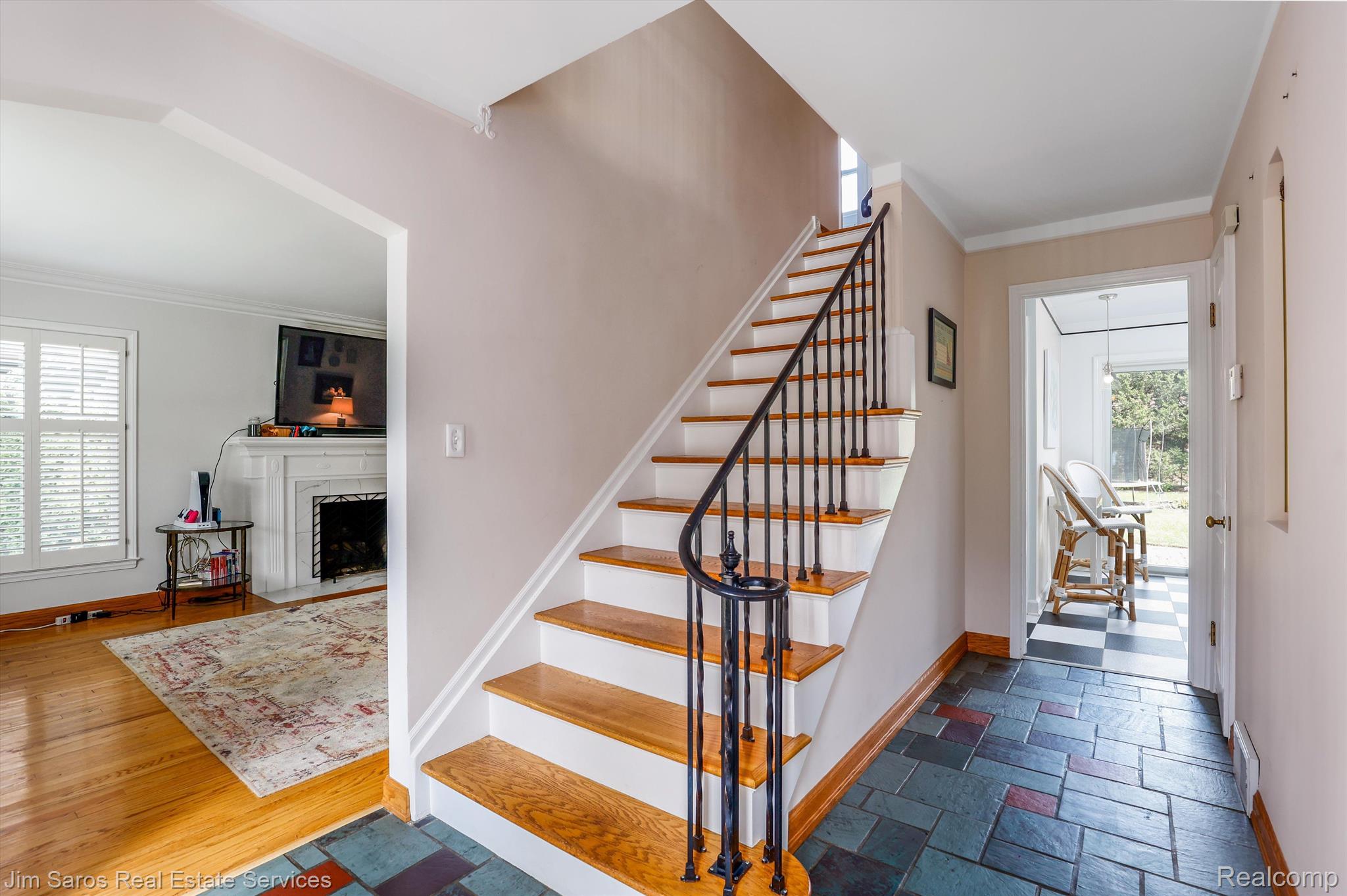 1304 Devonshire Road Grosse Pointe, MI 48230 - Photo 15 of 32 Gallery Image 15