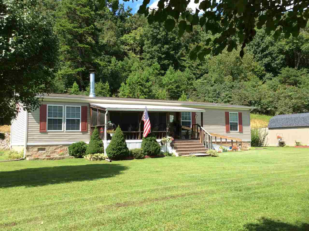 21835 Long Branch Road Rush, KY 41168 - Photo 1 of 1 Gallery Image 1