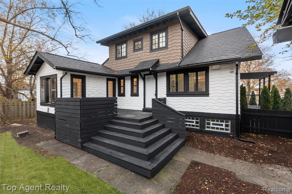 784 Barrington Road Grosse Pointe, MI 48230 - Photo 41 of 55