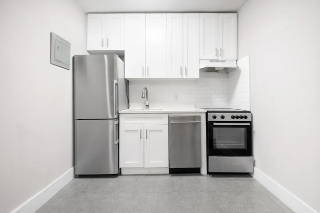 $5,000 | 416 West 23rd Street, Unit 2C | Chelsea