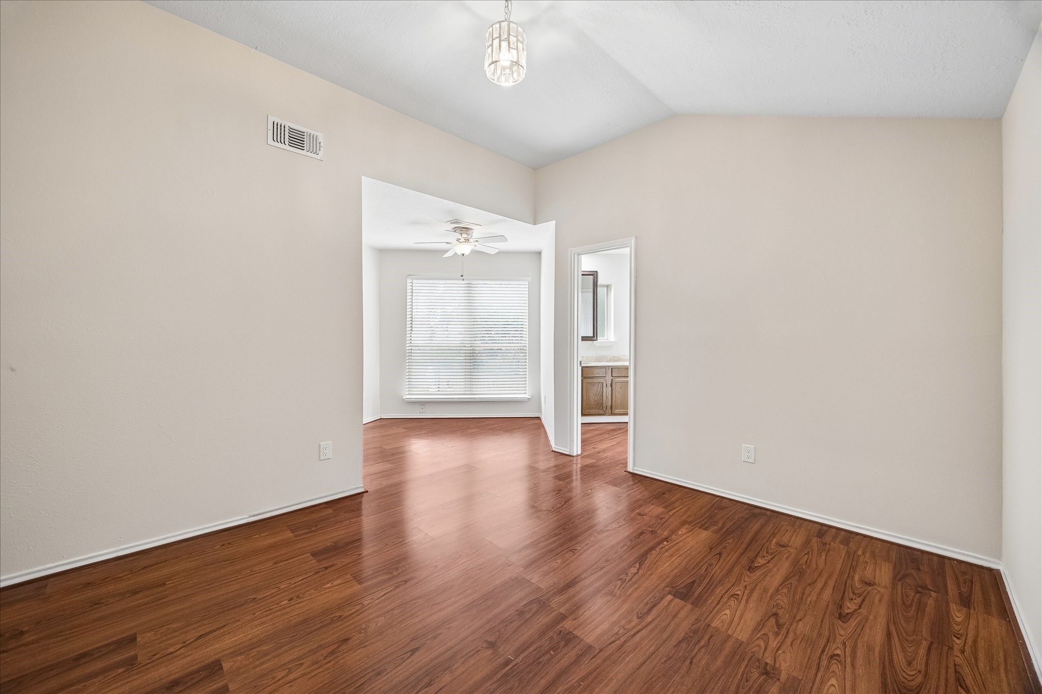 10411 Goodrum Road Houston, TX 77041 - Photo 15 of 25 Primary bedroom is spacious and offers a nook area that can serve as a nursery, office or gym
