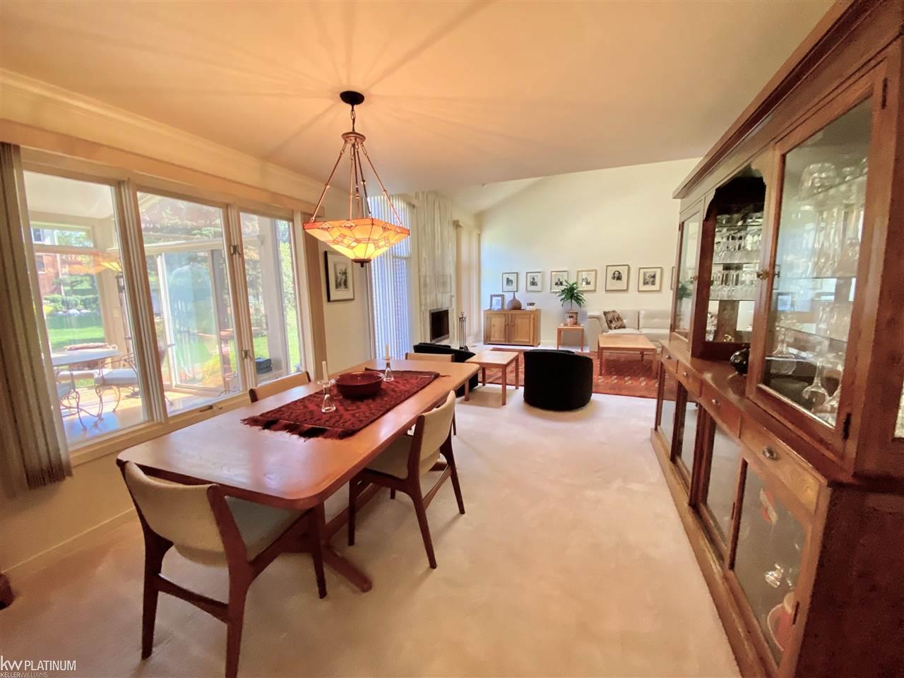 1396 Otter Drive Rochester Hills, MI 48306 - Photo 5 of 27