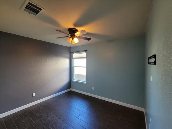$1,800 | 204 Phillips Street, Hutto, TX 78634