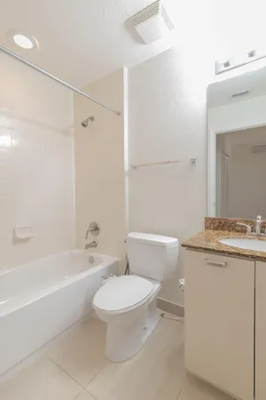 $2,200 | 53 Southeast Sedona Circle, Unit 106, Stuart, FL 34994