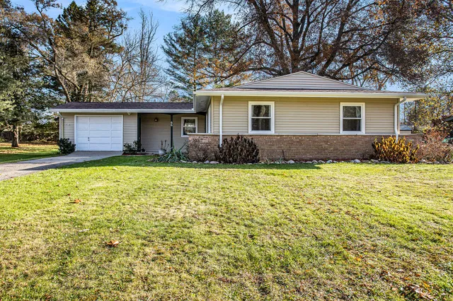 $229,000 | 66 Wealthy Avenue, Battle Creek, MI 49015