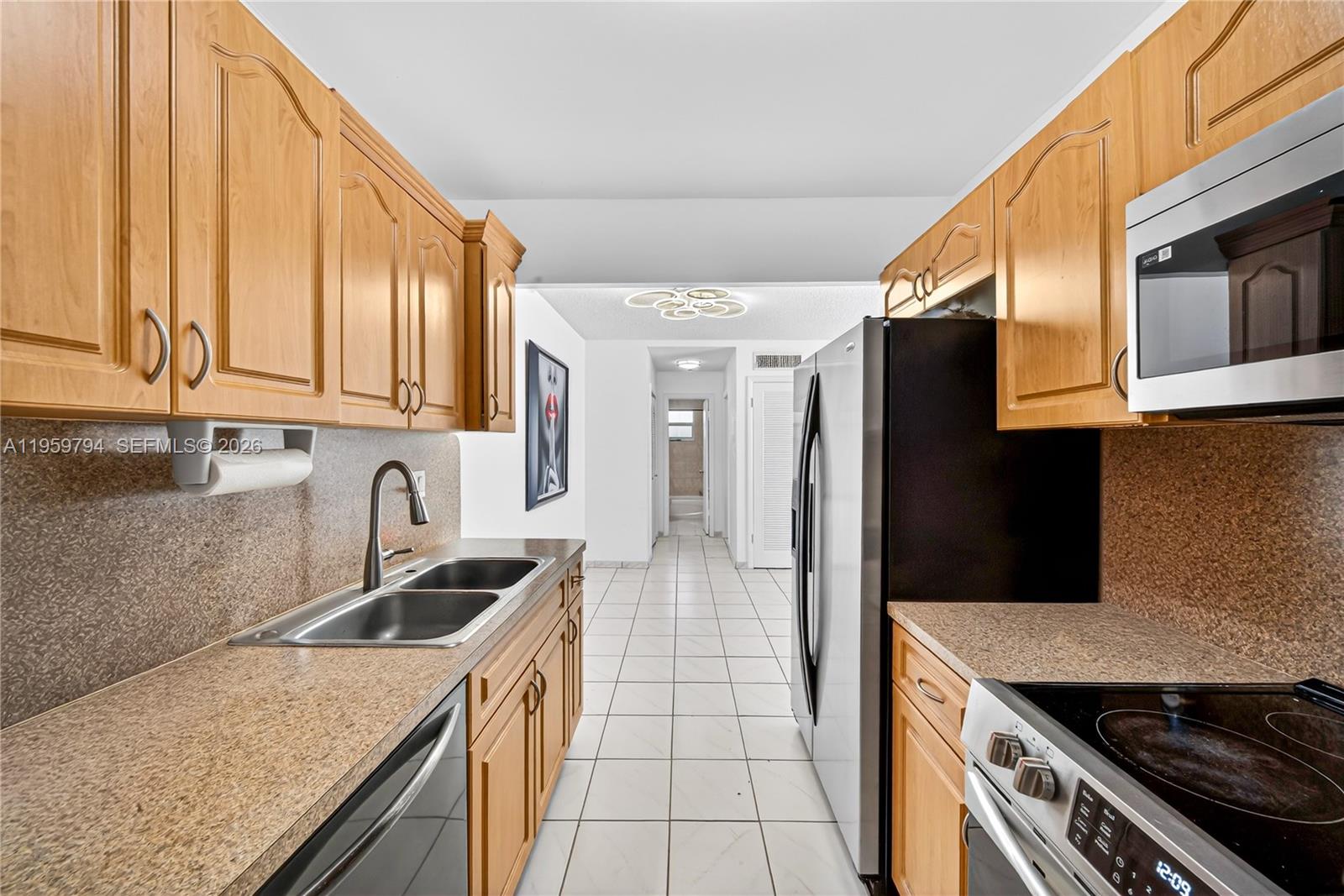 900 Southwest 84th Avenue, Unit 403D Miami, FL 33144 - Photo 9 of 25