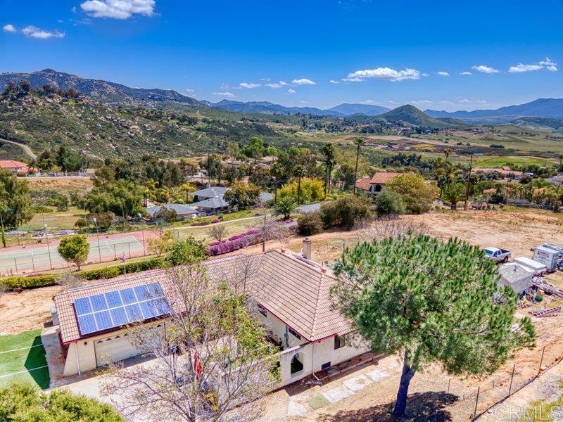 13913 Via De Jamul Jamul Ca Jamul, CA 91935 - Photo 5 of 67 a view of city and mountain