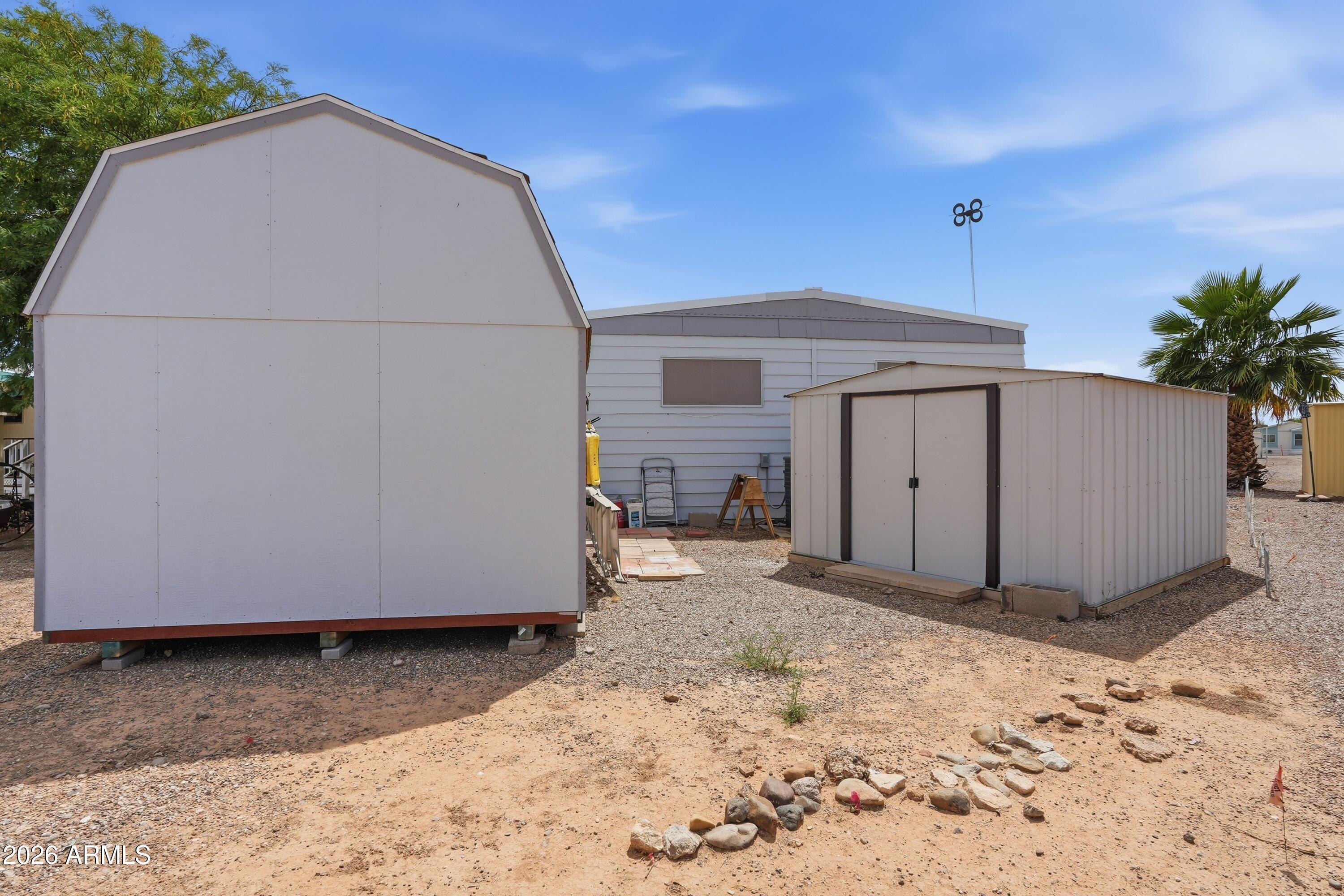 11100 West Alsdorf Road, Unit 50 Arizona City, AZ 85123 - Photo 32 of 36 a view of a backyard