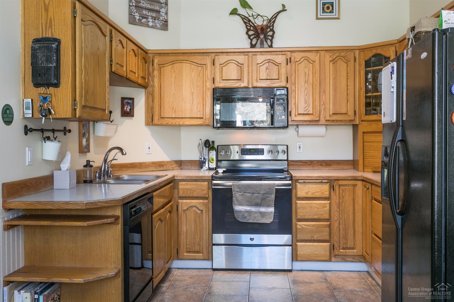 63490 Vogt Road Bend, OR 97701 - Photo 7 of 23 Additional Photo