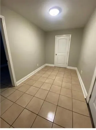 $850 | 535 Lafayette Street, Unit 1, Gretna, LA 70053